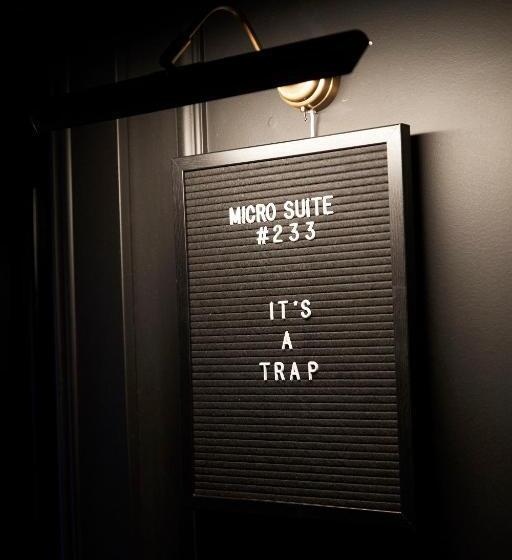 اتاق لوکس, Akureyri Dynheimar