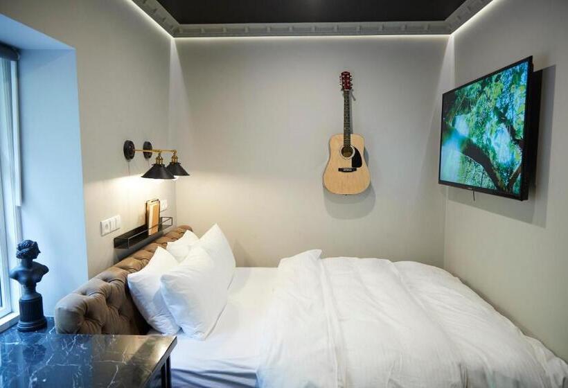 اتاق عادی, Akureyri Dynheimar