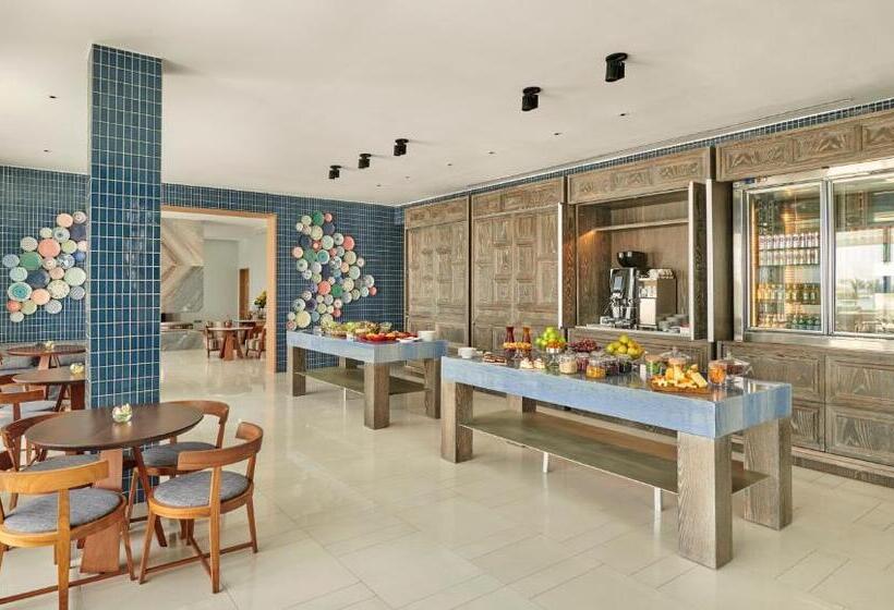 اتاق کلاب, Hyatt Regency Aqaba Ayla Resort