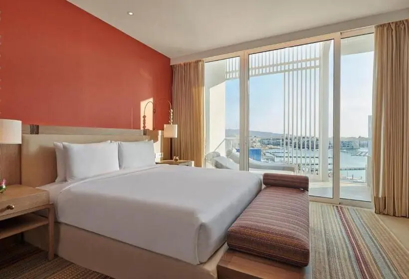 Suite with Views