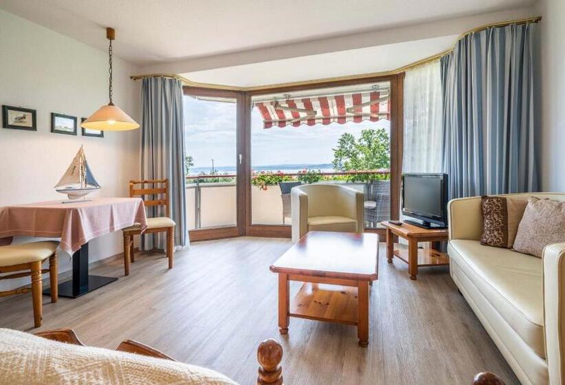 Suite with lake view, Seepark Appartements