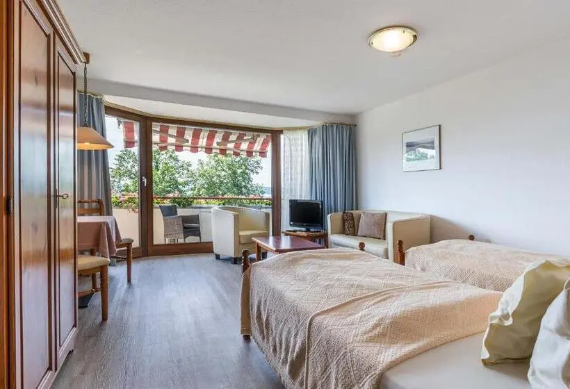 1 Bedroom Apartment Lake View, Seepark Appartements