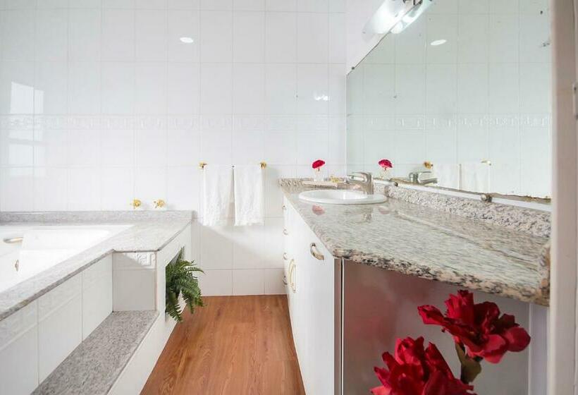 디럭스 룸, Pousada Blumenau