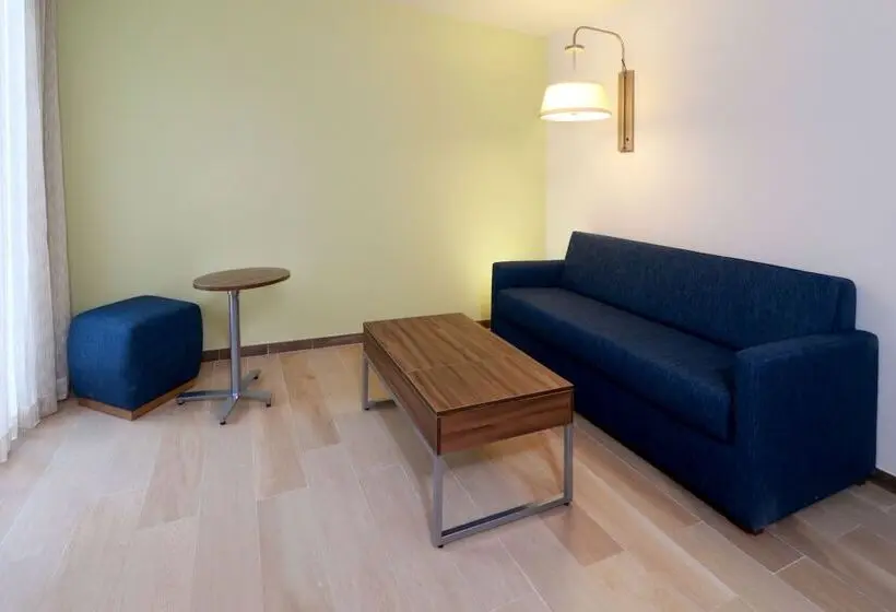 スイート, Holiday Inn Express & Suites   Playa Del Carmen, An Ihg