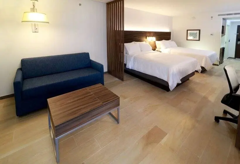 スイート, Holiday Inn Express & Suites   Playa Del Carmen, An Ihg