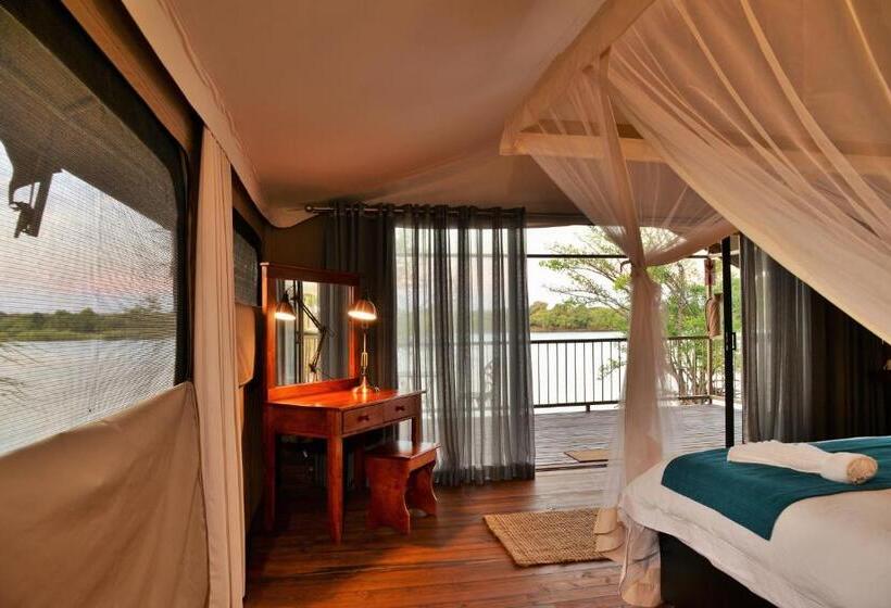 Deluxe room with river view, Jackalberry Chobe
