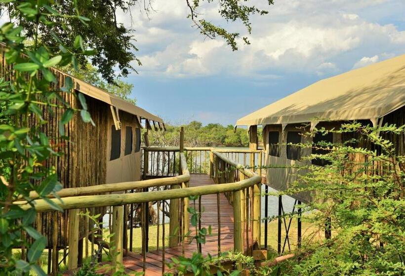 Deluxe room with river view, Jackalberry Chobe