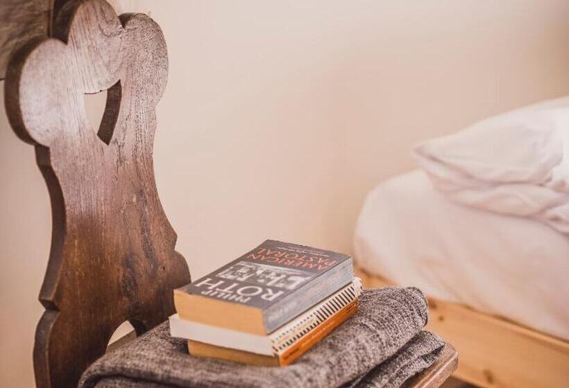 Standard-huone Jaettu Kylpyhuone, Berghotel Altes Wallberghaus