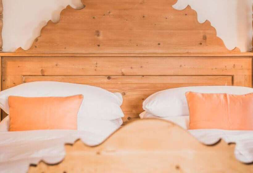 Standard-huone Jaettu Kylpyhuone, Berghotel Altes Wallberghaus