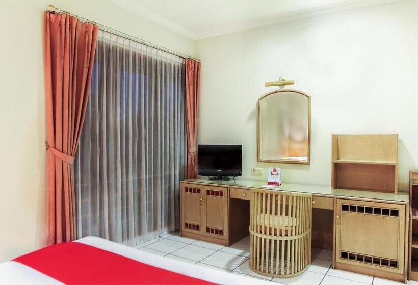 Standart Oda, Oyo 123 Puri Lotus