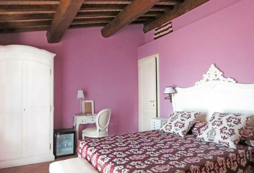 חדר סטנדרט לשלושה עם טרסה, Villa Profidia