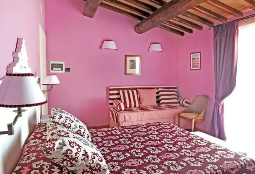 Standard Triple Room with Terrace, Villa Profidia