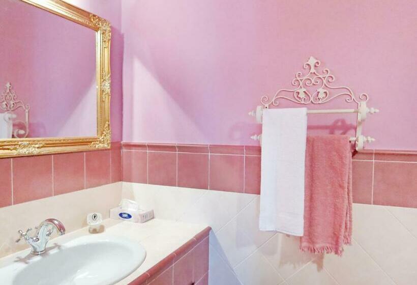 חדר סטנדרט לשלושה עם טרסה, Villa Profidia