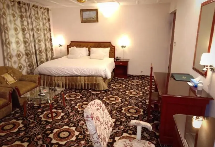 اتاق سوپریور یک تخته, Indus