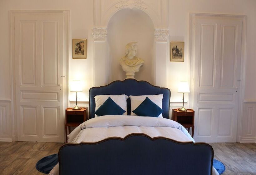 חדר סטנדרט, Le Napoleon