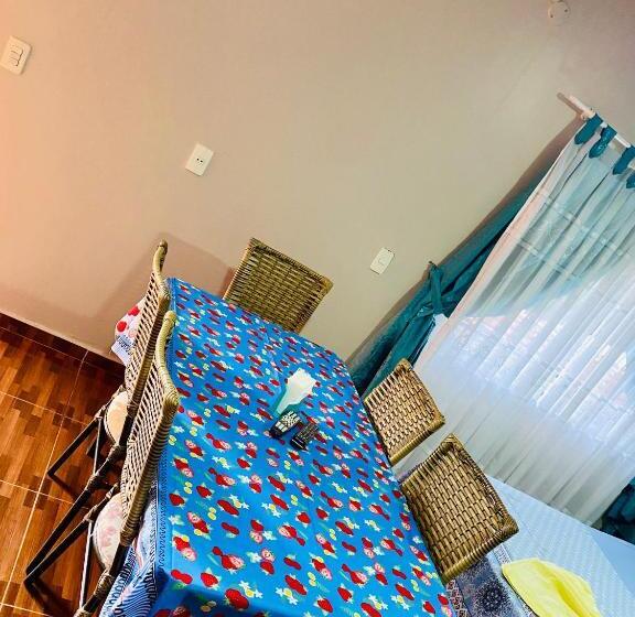 اتاق خانوادگی, Sv Apart