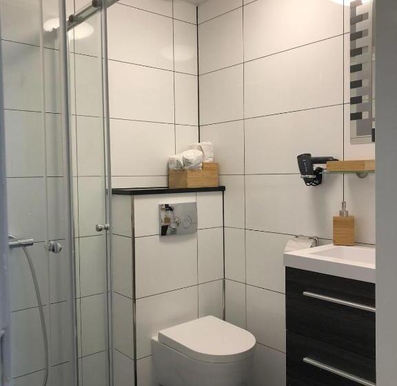 غرفة قياسية, A Dam Rooftop Lux