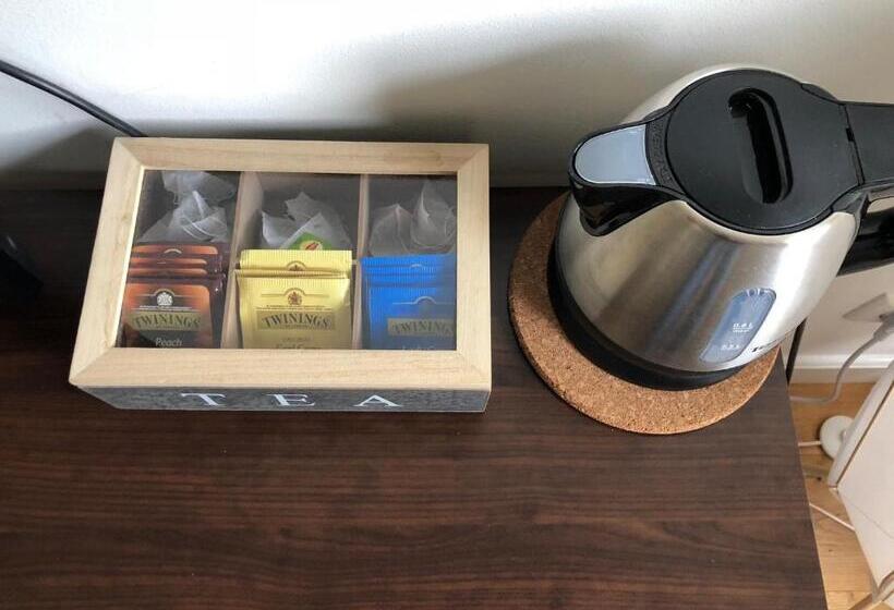 غرفة قياسية, A Dam Rooftop Lux