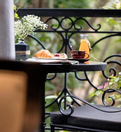 سوئیت با بالکن, Aira Boutique Hanoi Hotel & Spa