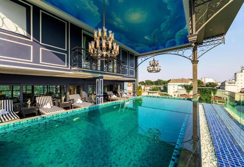 سوییت با چشم‌انداز استخر, Aira Boutique Hanoi Hotel & Spa