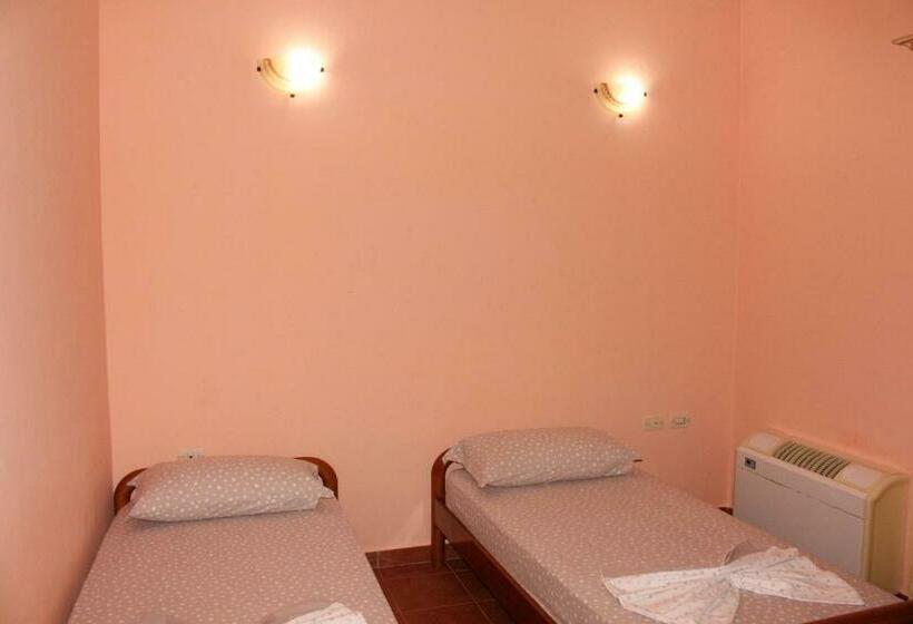 דירת 2 חדרים נוף לים, Palmanova Beach Mardok