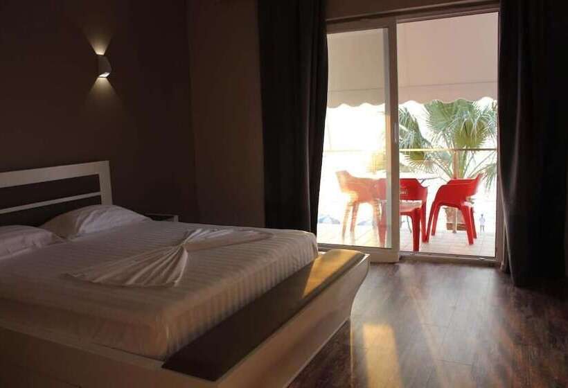 חדר סטנדרט לארבעה נוף לים, Palmanova Beach Mardok