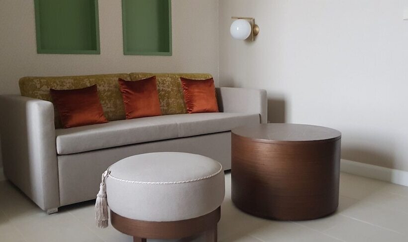 スイート, Shaza Riyadh