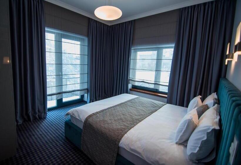 סוויטה דלוקס, Element