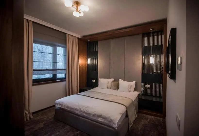 Suite Deluxe, Element