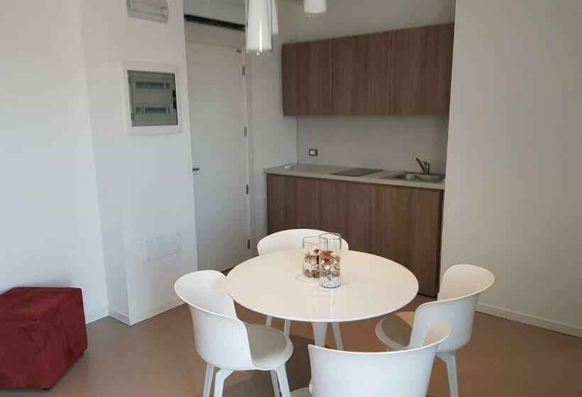 سوییت جونیور لوکس, Venus Suites