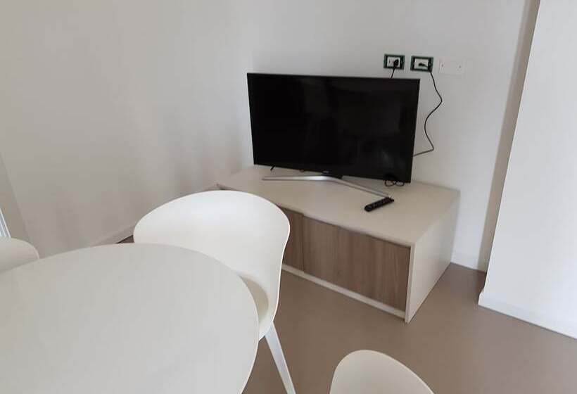 سوییت سوپریور, Venus Suites