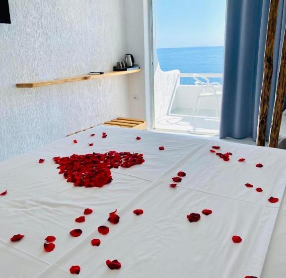 Quarto Triplo Deluxe Vista Mar, Geo & Art Boutique