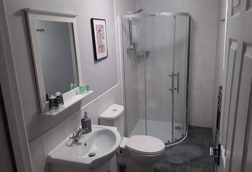 デラックスルーム, Woodmeads