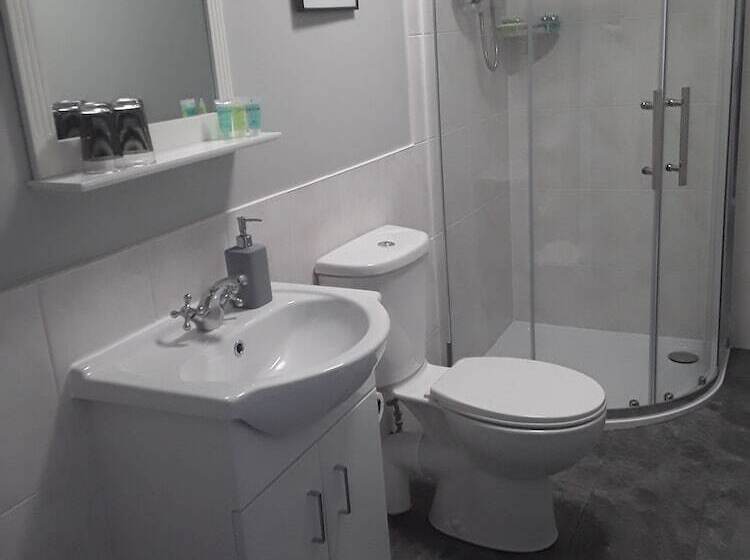 デラックスルーム, Woodmeads