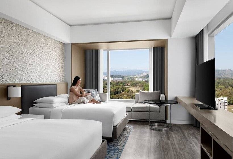 اتاق لوکس, Clark Marriott