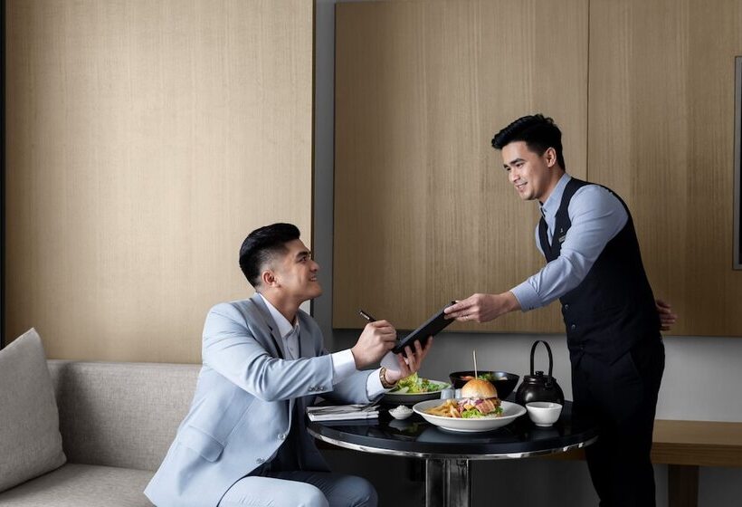 اتاق لوکس, Clark Marriott