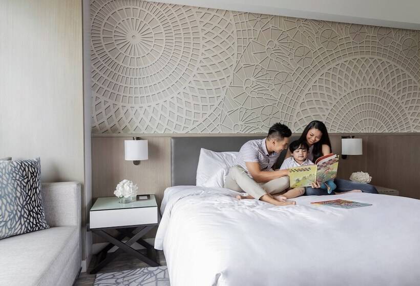 اتاق لوکس, Clark Marriott