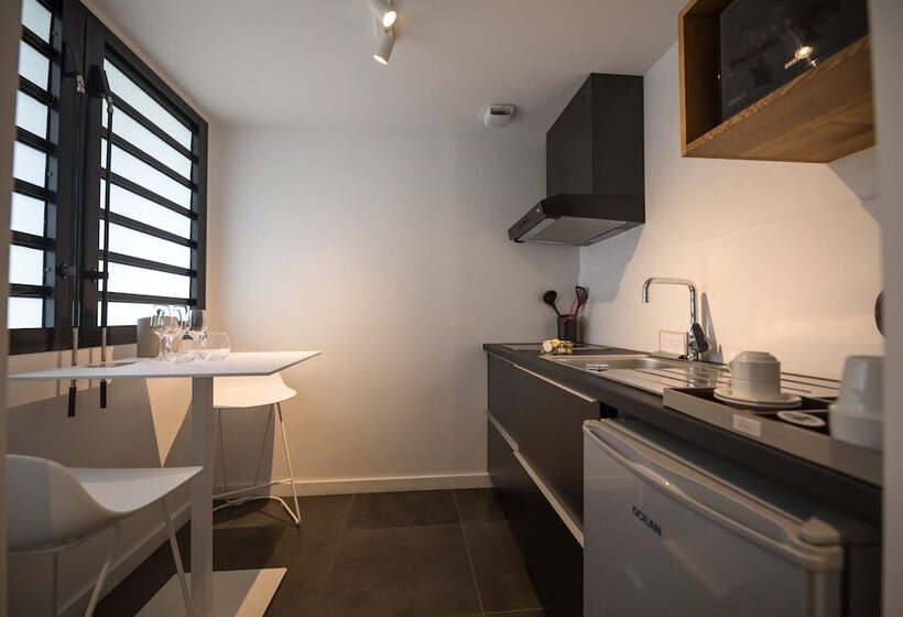 اتاق سوپریور با چشمانداز باغ, Ness By D Ocean