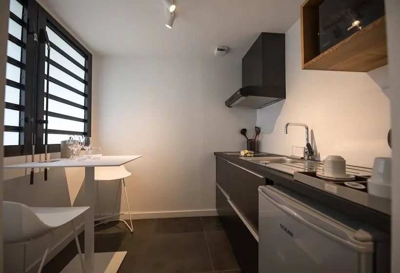 اتاق سوپریور با چشمانداز باغ, Ness By D Ocean