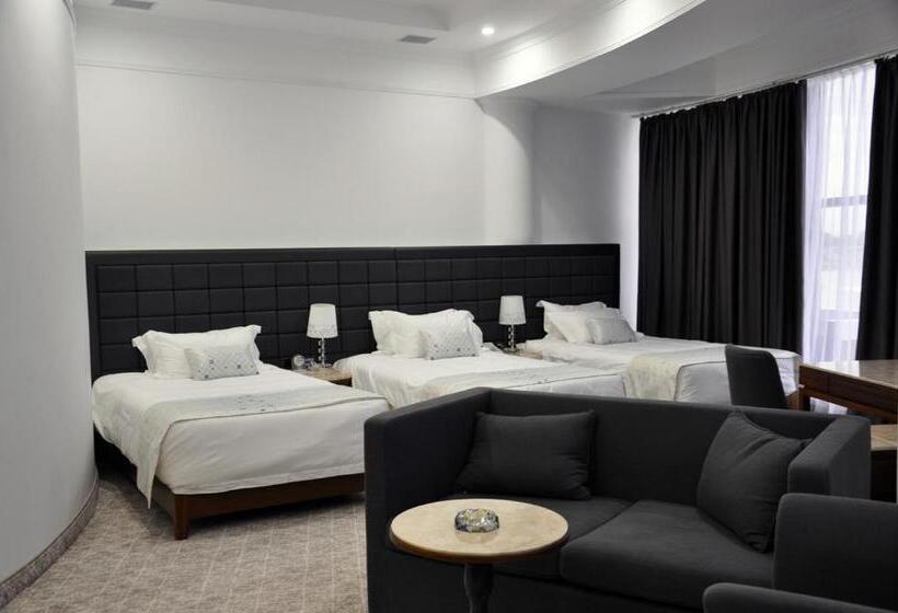 اتاق لوکس سه تخته, Parliament Palace