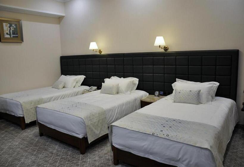 اتاق استاندارد سه نفره, Parliament Palace