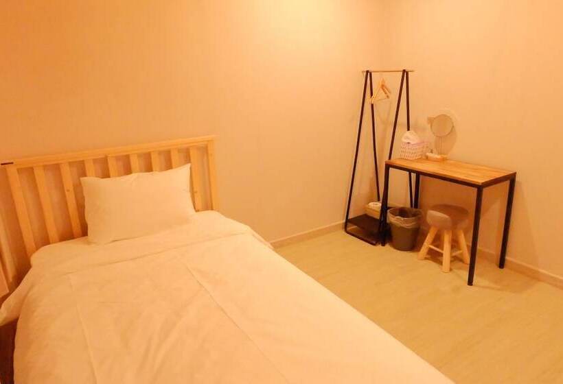 Chambre Standard Individuelle, Hostel Espace