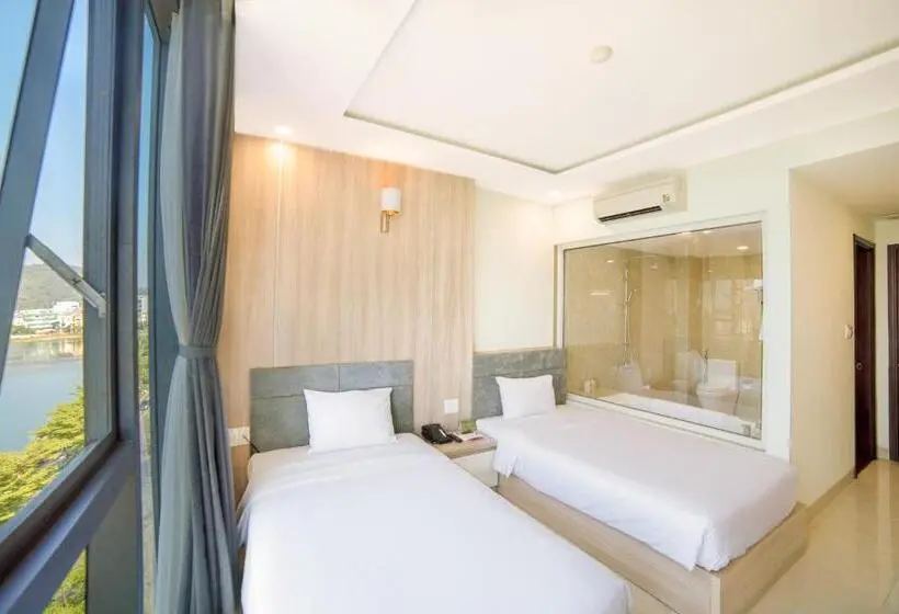 اتاق استاندارد با چشم‌انداز دریاچه, Lake View