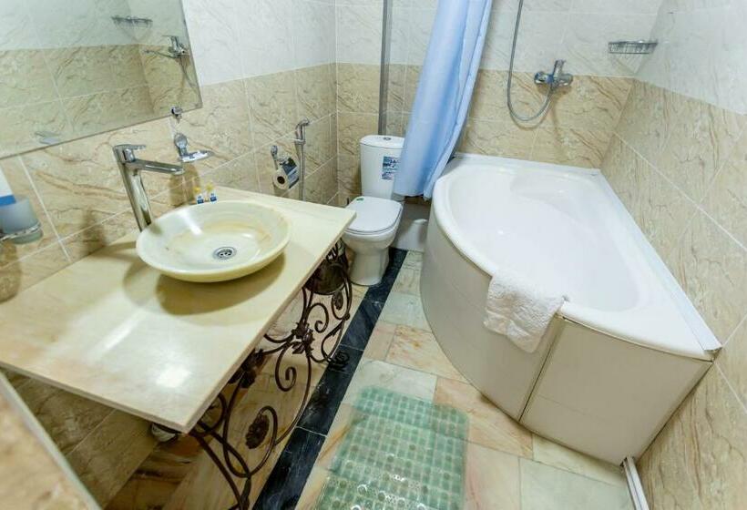 Üç Kişilik Standart Oda, Garden Plaza