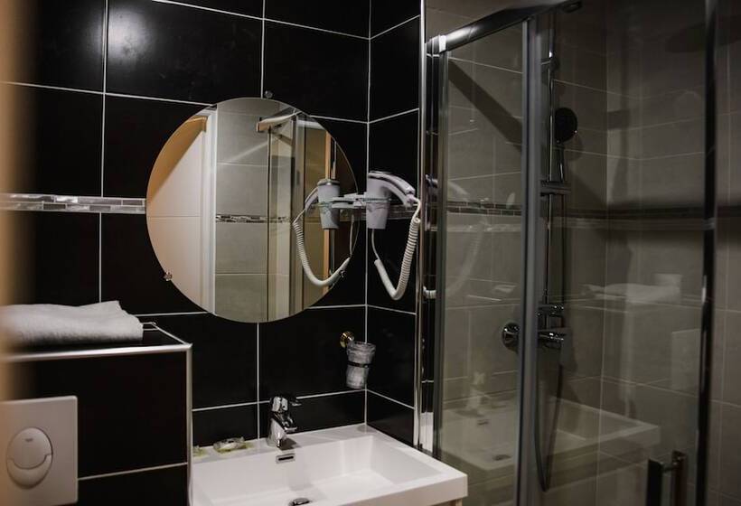 اتاق استاندارد, Des Arcades