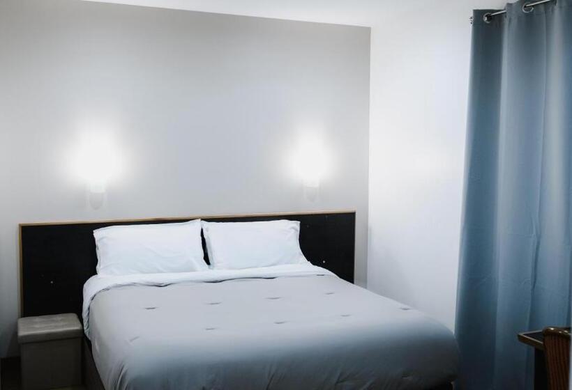 اتاق لوکس, Des Arcades