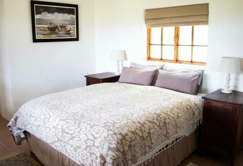 בקתת חדר, Cairn Grace