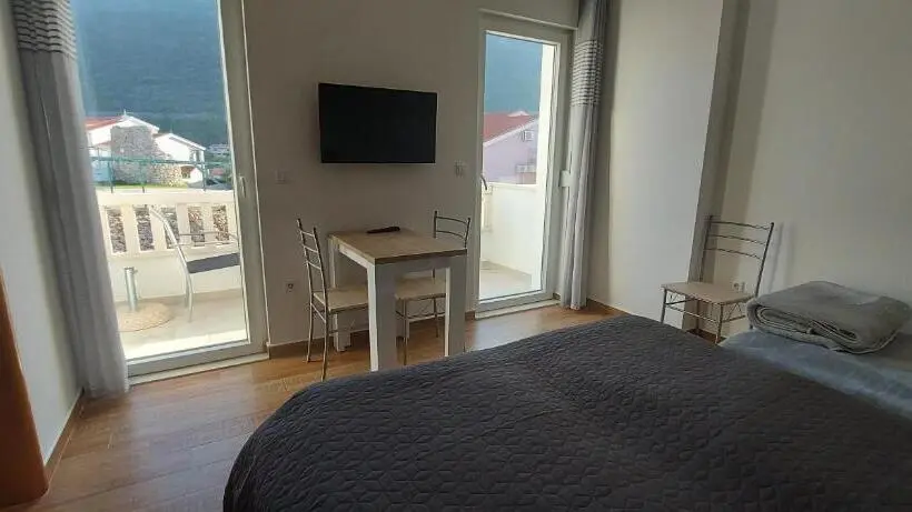 استودیوی استاندارد با چشم‌انداز دریا, Apartmani Barka