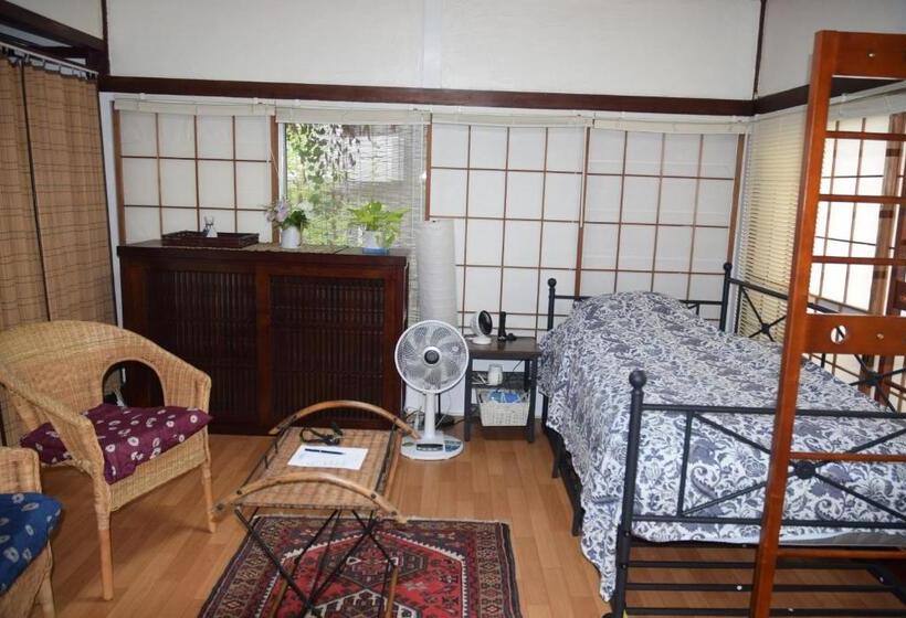庭の見えるシングルルーム, Ems Enoshima クラシックゲストハウス ペットok