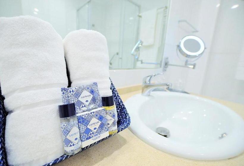 Трехместный Номер Deluxe, Hilltop Oasis Lisboa Oeiras